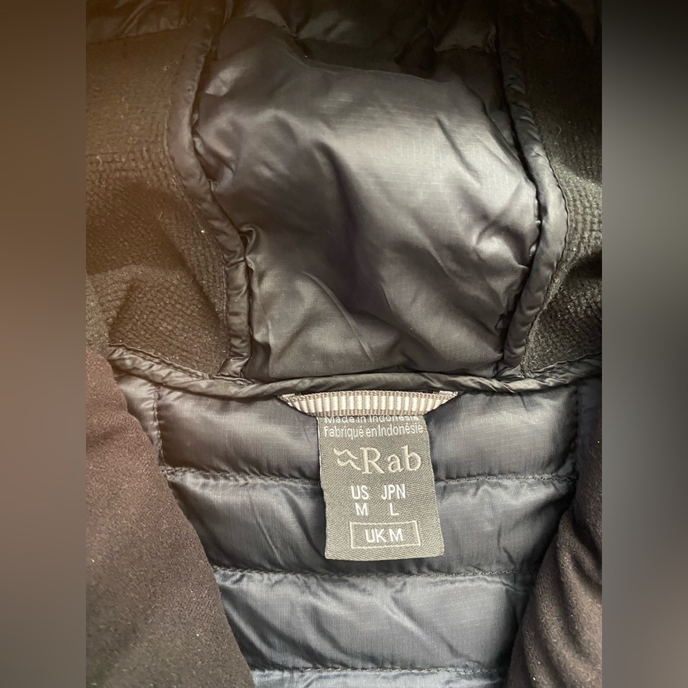 Rab Mens Cirrus Flex 2.0 Insulated Hooded Jacket - Picture 4 of 11